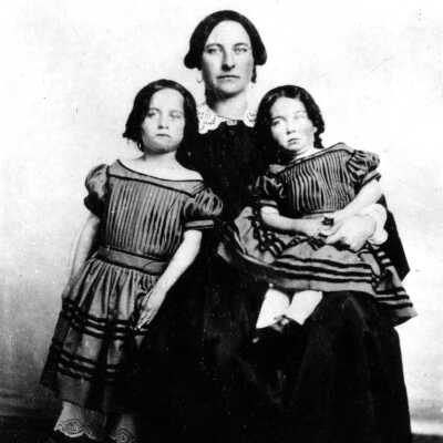 Mrs. Forbes Barclay and Her Two Daughters.