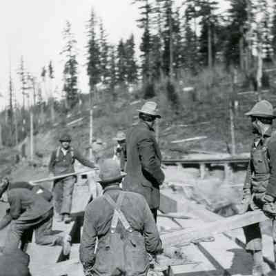Construction of Oregon Railroad Bridge 1892-1893