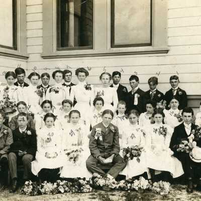 Eastham School Students 1900 - 8th Grade Graduation - Oregon City