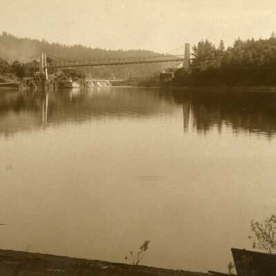 Willamette River - Looking Up Stream from Green Point