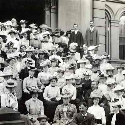 Oregon City - Unknown Group Posing In Front of Clackamas County Courthouse
