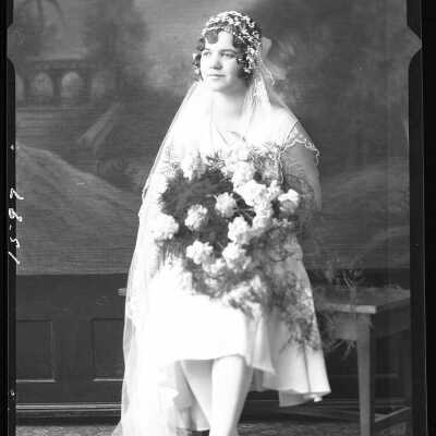 Photograph of a woman for Henry Schula - April 1930 - Negative