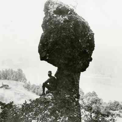 Coalca's Pillar 1908 - Between Canemah and New Era, Oregon