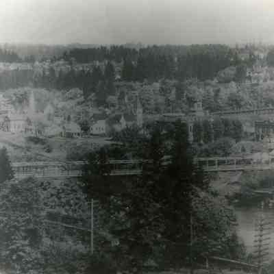Oregon City-West Linn Suspension Bridge over Willamette River 1907
