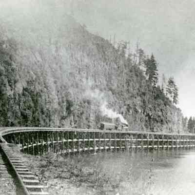 Lake Oswego 1890 - Elk Rock Railroad Trestle