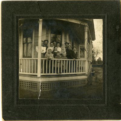 Armstrong / Courtright, Family