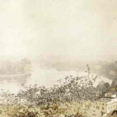 Barnett Album - Willamette River from Oregon City Bluff near 10th