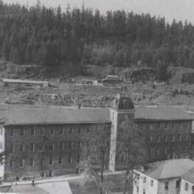 Woolen Mill 1874 - Oregon City