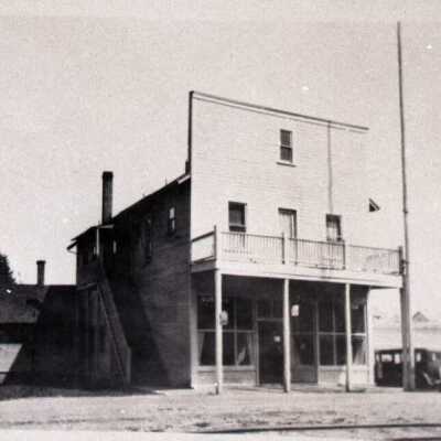 Jennings Lodge 1925 - Blue Front Grocery and Hall