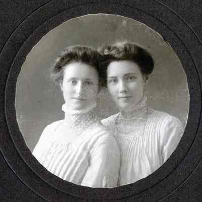 Louise Hopp and Ida Jeckbach