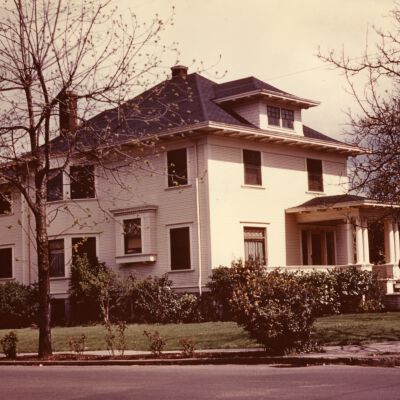 Mary Elizabeth and Harley Stevens House as the Clackamas County Historical Society Museum in 1973