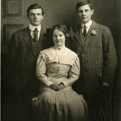 Park Place School Debating Team - Oregon City, Clackamas County, Oregon 1911