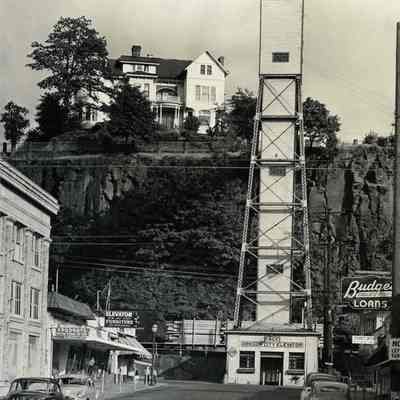 Old Oregon City Elevator