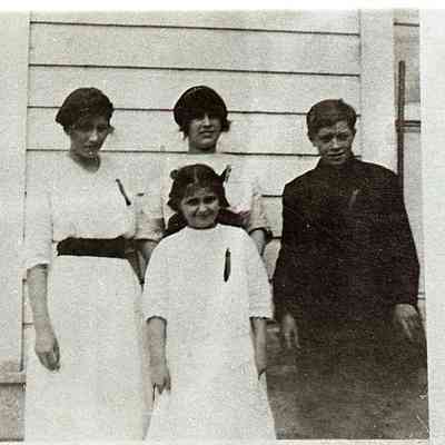 Carver School Students 1914 - Spelling Bee Winners - Carver, Oregon