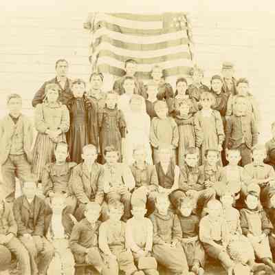 Scotts Mill School Students - Scotts Mill, Oregon