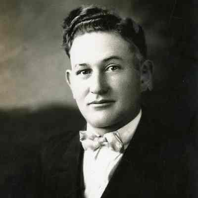 Carl Elliott