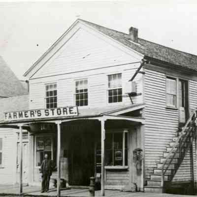 Oregon City 1882 ca - H. B. Straights Farmer's Store - 8th and Main Street