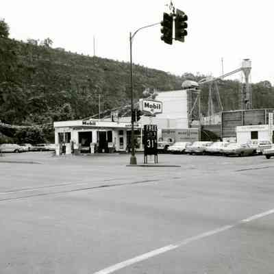 Oregon City 1960's - Street Scene - Corner of Main and McLoughlin Blvd