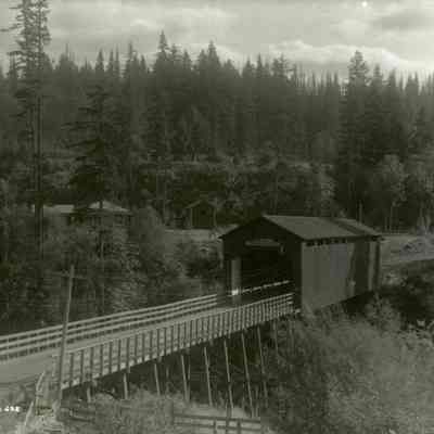 Covered bridge over Clackamas River near Estacada Oregon - 1910 Photograph
