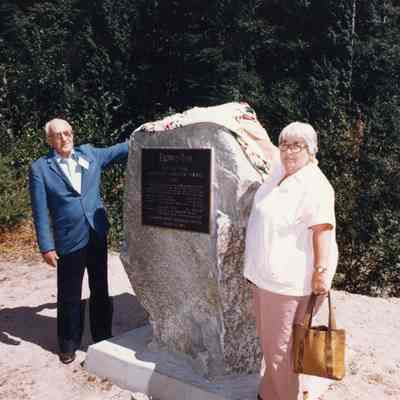 Barlow Trail Marker 1984 - Dedication