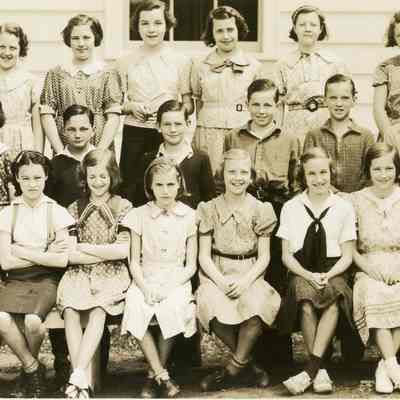 Barclay School Students 1937 - 6th Grade - Oregon City