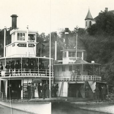 Steamboats - "Altona" and "Latona" - 1900 - 8th Street Dock in Oregon City