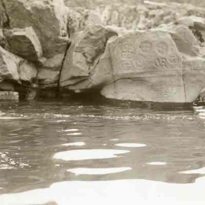 Petroglyphs Willamette Falls - 1947