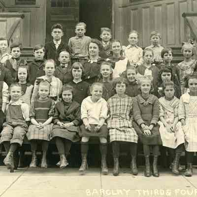 Barclay School Students 1921 - 3rd and 4th Grades - Oregon City