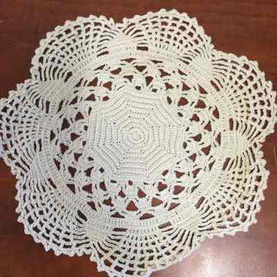 Large cream doily/Marrs-Curry/Unknown Provenance