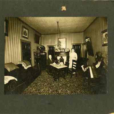 Clackamas Hotel Interior