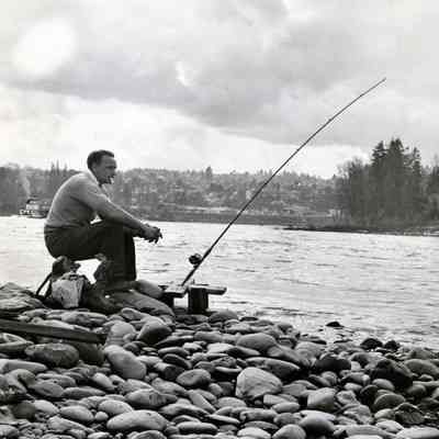 Fishing On the Willamette River Near Oregon City