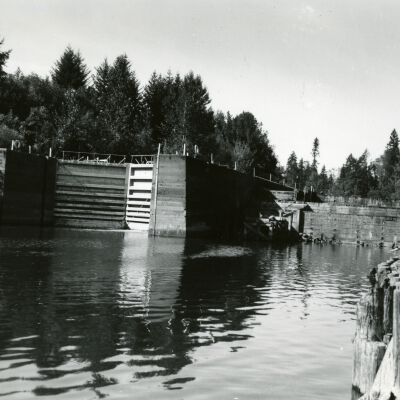 Yamhill River Locks - Near Lafayette, Oregon - No Date