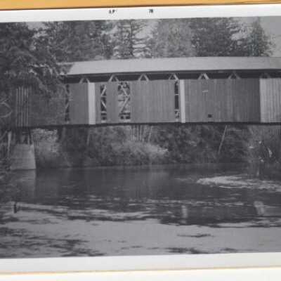 Red Bridge over Pudding River in Canby, Oregon