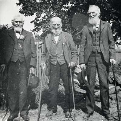 Francois Zavier Matthieu, Sidney Moss and David McLoughlin 1900