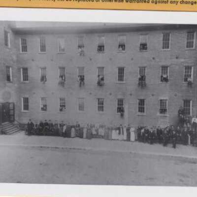 Oregon City Woolen Mill Crew 1900