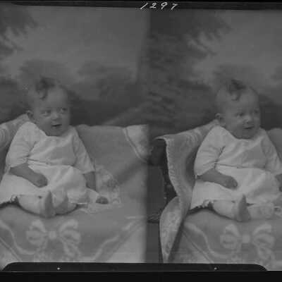 Potograph of a child f or D.L. Singerich - December 1929 - Negative