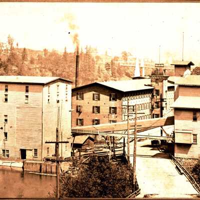 End of Main Street at the Boat Basin in Oregon City; Imperial Flour Mill and Woolen Mill.