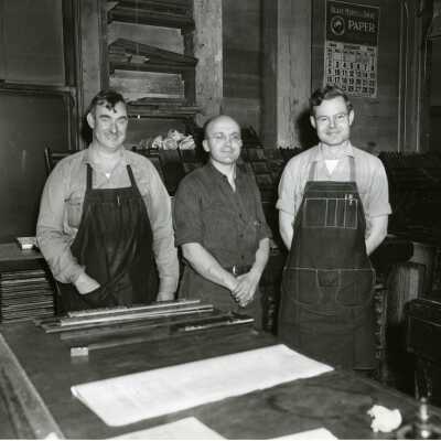 The Oregon City. Oregon Enterprise - Last Edition - 1945