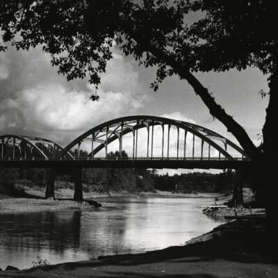 McLoughlin Bridge at Park Place, 1933: Origsize: 8"x10"; Origformat: Print-Photographic