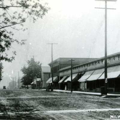 Early Milwaukie Main Street