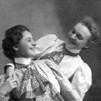 Edith and Ethel Cheney.: Copyright: None; Origsize: 4" x 6"; Origformat: Print-Photographic