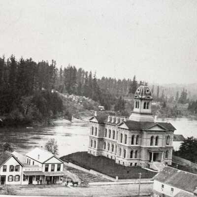 Oregon City 1886 - Courthouse at 8th and Main Street - Viewed from Bluff