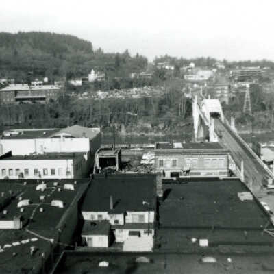 Oregon City-West Linn Arch Bridge.