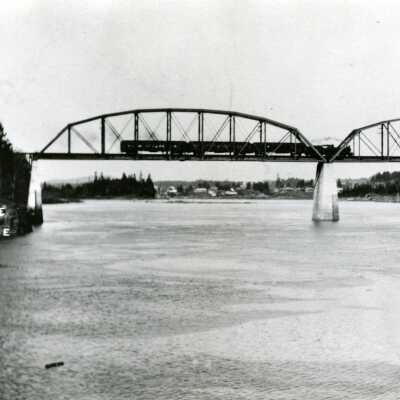 Southern Pacific Railroad Bridge over Willamette River at Lake Oswego.