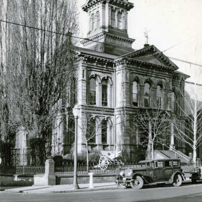 Oregon City 1932 - Clackamas County Courthouse