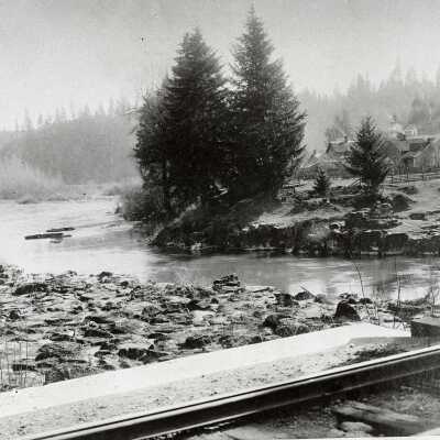 High Rocks on Gladstone End of Southern Pacific Bridge on Clackamas River.