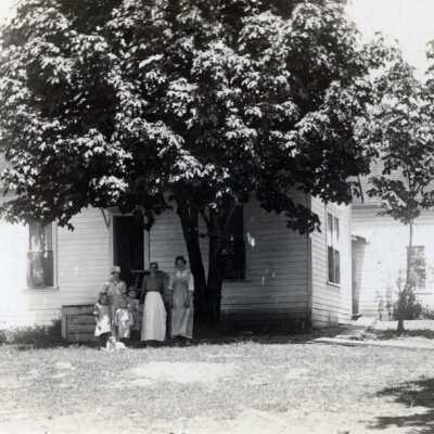 Unknown House.: Copyright: None; Origsize: 5"x7"; Origformat: Negative