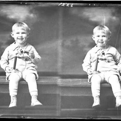 A child's Photograph for W.A. Seloth - November 1929