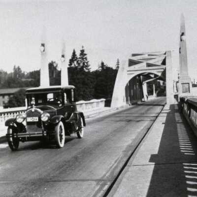 Oregon City - West Linn Bridge - 1923