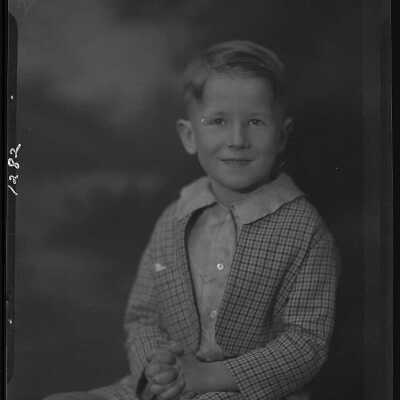 Photograph of a child for Henry Kruhl - Negative # 1282 - Dated December 1929